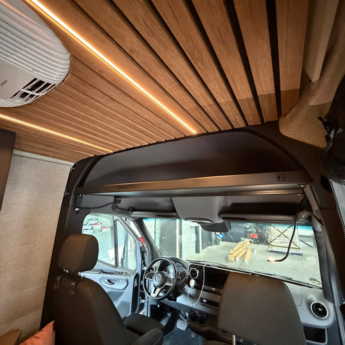 Verlaagde hemel Sprinter 907 aluminium
