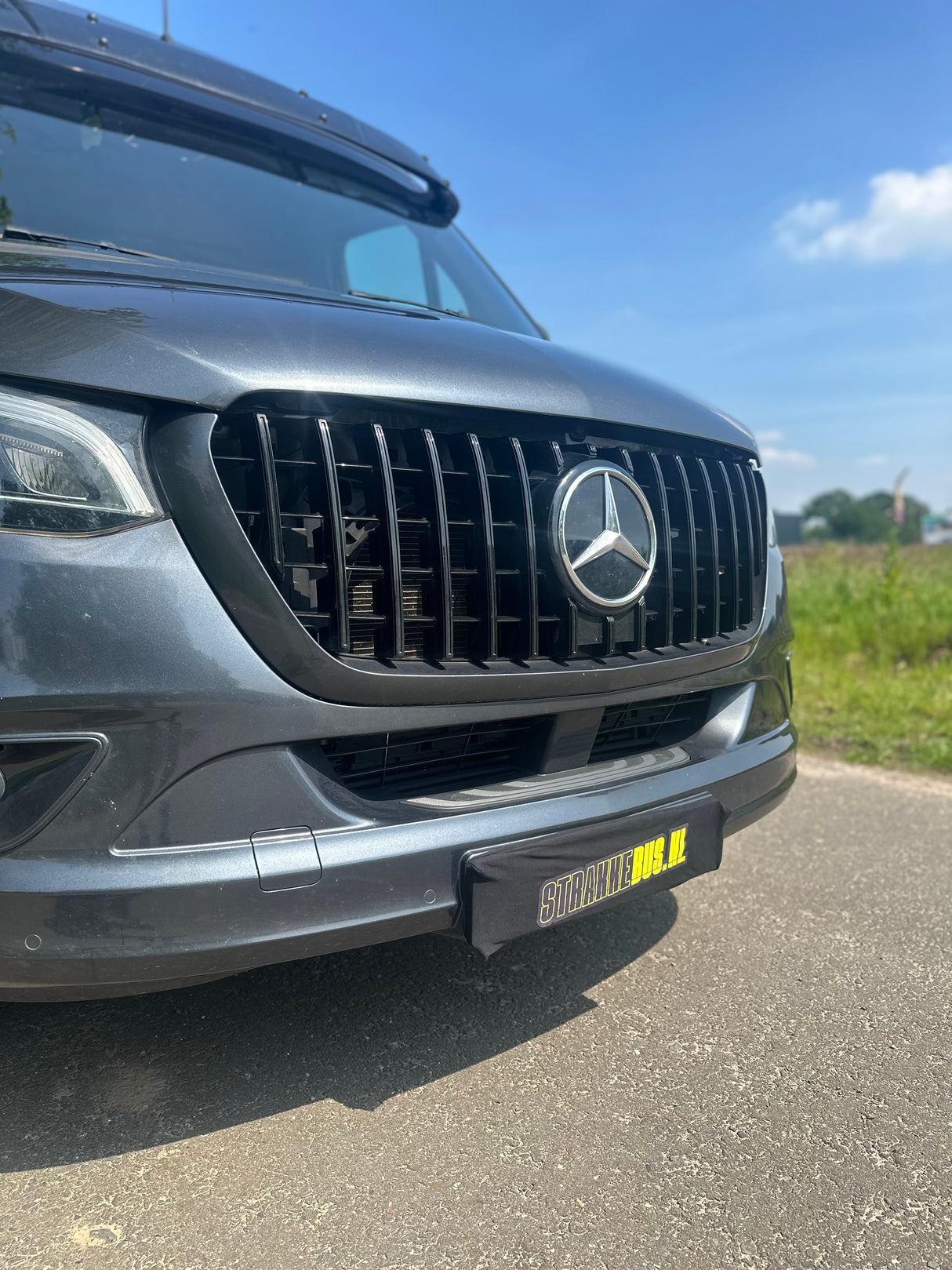 Front grill AMG GT-R Mercedes Sprinter 2018> W907 W910