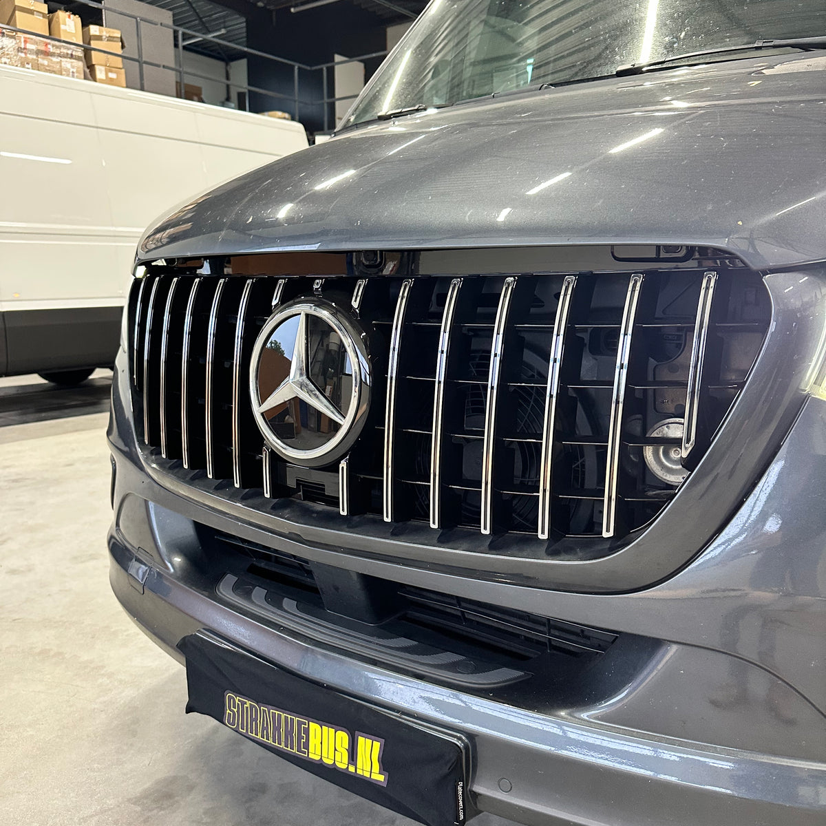 Chrom Rahmen Kühlergrill (2006-2013, Edelstahl) für Mercedes Sprinter W906 2006-2018 kaufen zum besten Preis ❗ – im Tuning Onlineshop 🚗 DDTuning