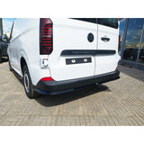 Achterbumperskirt passend voor Ford Transit Custom (V710) 2023- / Volkswagen Transporter T7 2024- (Zonder spatlappen) (ABS Glanzend zwart)