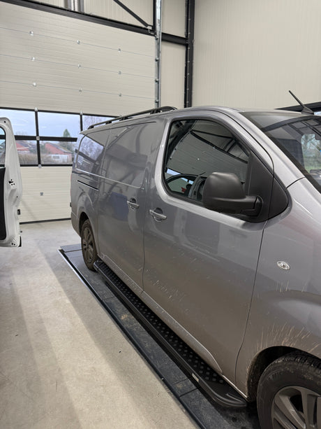 Treeplanken Peugeot Expert Aluminium Zwart 2016-heden
