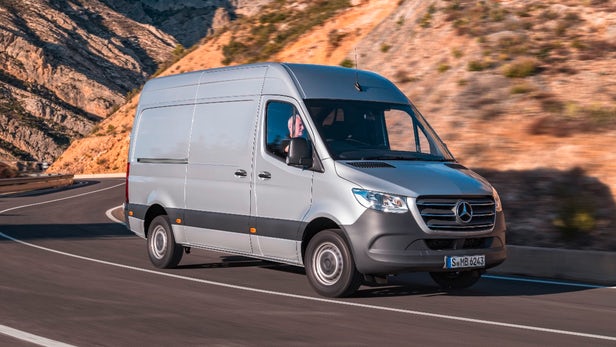 Pasvorm stoelhoezen Mercedes Sprinter 2018-heden (geschikt voor stoel en duobank in versie met standaard stoelen) - Kunstleer zwart