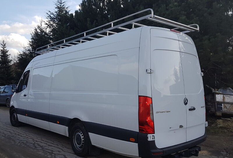 RVS imperiaal Mercedes Sprinter detail